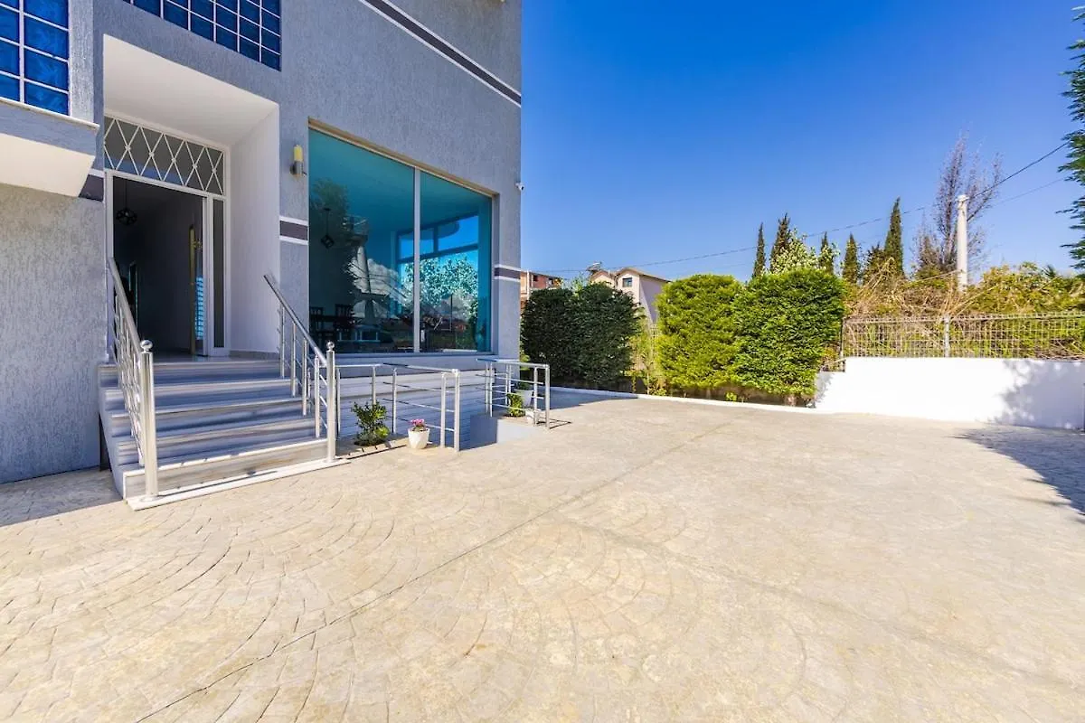 Bright Modern Apartment With Balcony Views Golem 0*, Golem (Tirana) Albânia