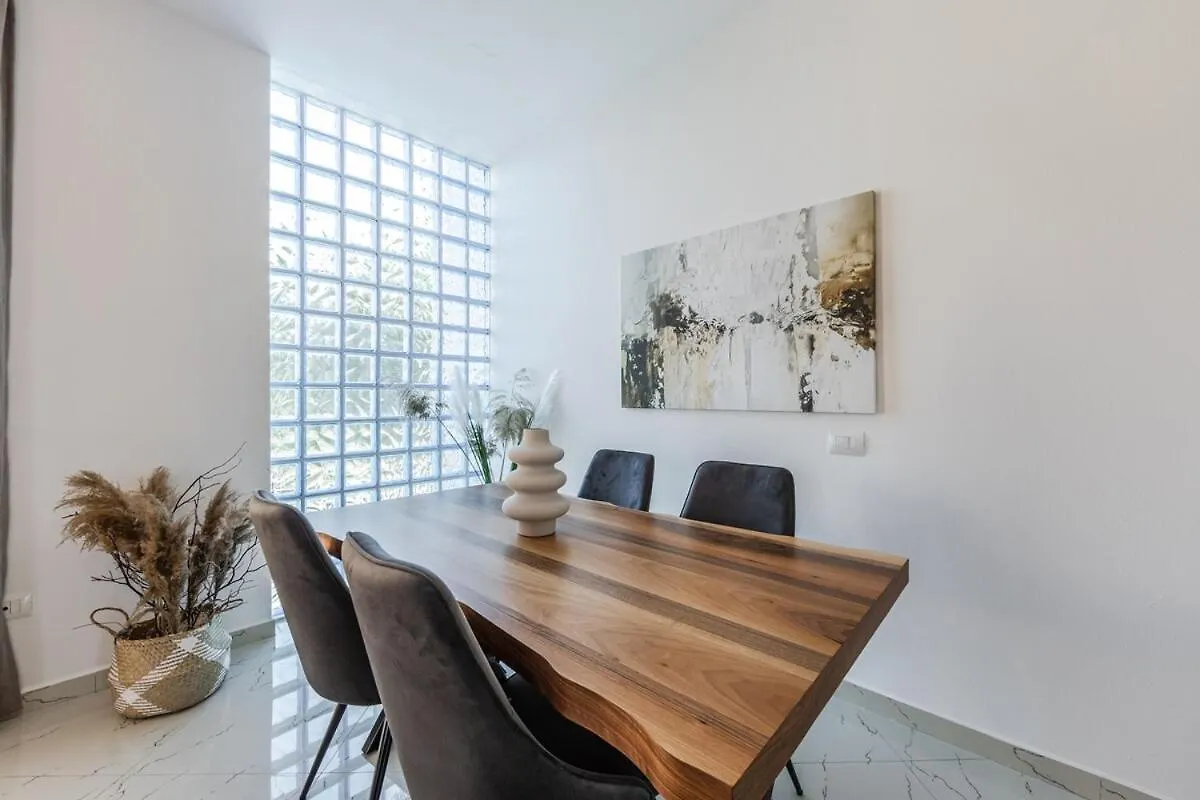 Bright Modern Apartment With Balcony Views Golem  Golem (Tirana)